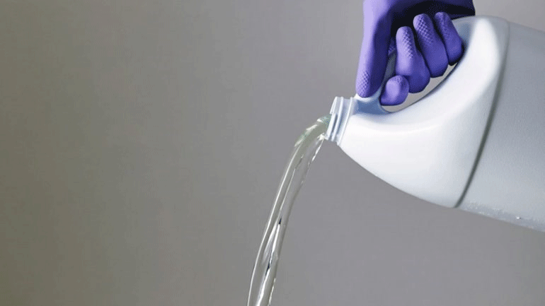 Η χλωρίνη μπορεί να δημιουργήσει ατμοσφαιρικούς ρύπους μέσα στο σπίτι