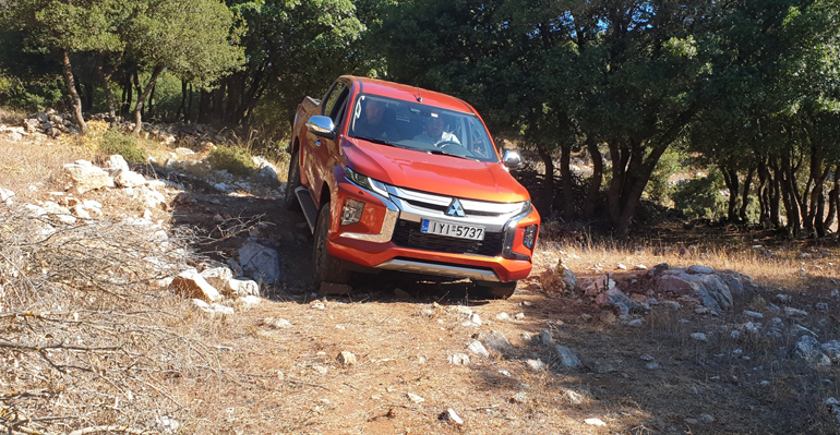 To L200 πάει σε πολύ δύσβατα σημεία...