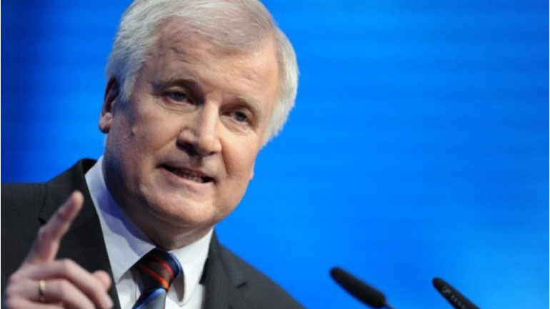 Σε Αθήνα και Άγκυρα για το μεταναστευτικό ο υπ. Εσωτερικών της Γερμανίας Χορστ Ζεεχόφερ