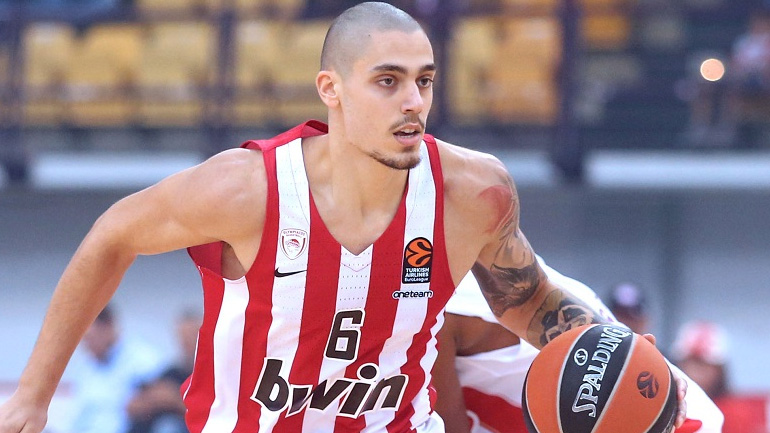 Ολυμπιακός: Εκτός δωδεκάδας ο Κόνιαρης για τον αγώνα με τη Βιλερμπάν