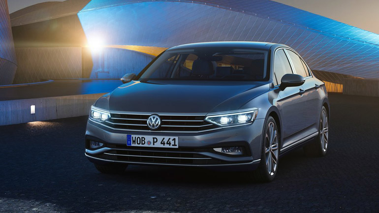 Από 27.300 ευρώ το ανανεωμένο Volkswagen Passat