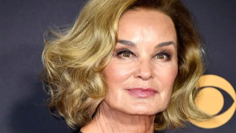 Η Τζέσικα Λανγκ εξερευνά πρόσωπα και τοπία στο βιβλίο της «Highway 61»