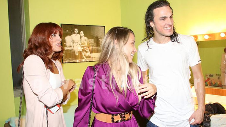 Μαίρη Συνατσάκη: Στο πλευρό του συντρόφου της στην πρεμιέρα του