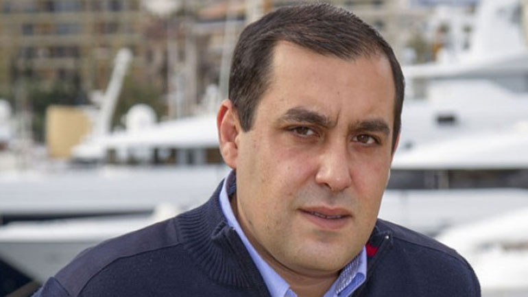 Η ανοησία είναι ανίκητη