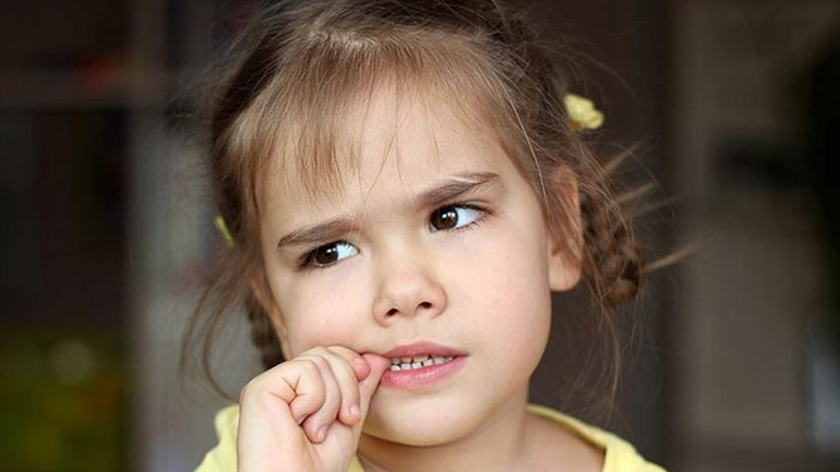 Πέντε φράσεις που δεν πρέπει να λέμε σε ένα αγχώδες παιδί