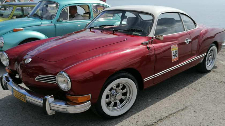 Βόλος: «Κούκλες» από το παρελθόν στην παραλία της πόλης