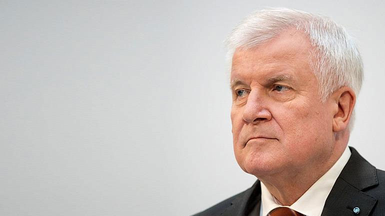 Για κίνδυνο επανάληψης του προσφυγικού κύματος του 2015 προειδοποιεί ο Χ. Ζεεχόφερ