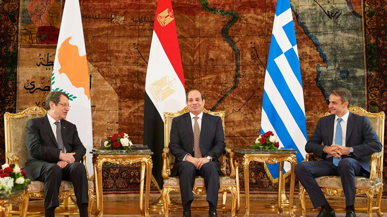 Η τριμερής στο Κάιρο καταδίκασε την τουρκική προκλητικότητα