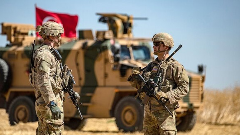 Συρία: Το πυροβολικό της Τουρκίας έπληξε κουρδικές θέσεις ανατολικά της Ταλ Αμπιάντ