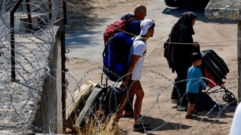 ΔΟΜ: Τουλάχιστον 3.887 πρόσφυγες και μετανάστες έχουν μεταφερθεί από τα νησιά στην ενδοχώρα