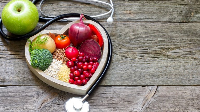 Η υγιεινή διατροφή είναι πιο σημαντική από τα  μακροθρεπτικά συστατικά για τη μείωση του κινδύνου της καρδιακής νόσου