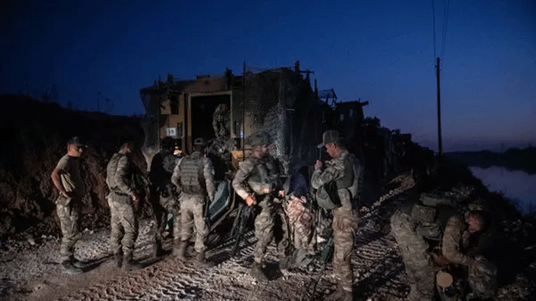 Ξεκίνησε η χερσαία επιχείρηση στη Συρία