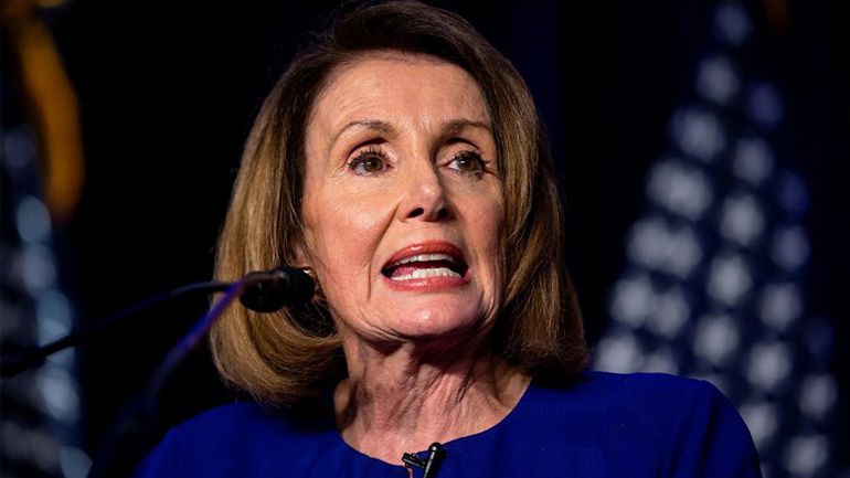 Πελόζι για Τραμπ: «Προσπαθεί να αποκρύψει την αλήθεια»