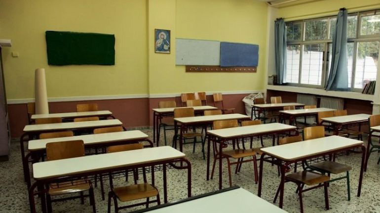 Συνελήφθη 18χρονος για κλοπή σε σχολείο της Σύρου