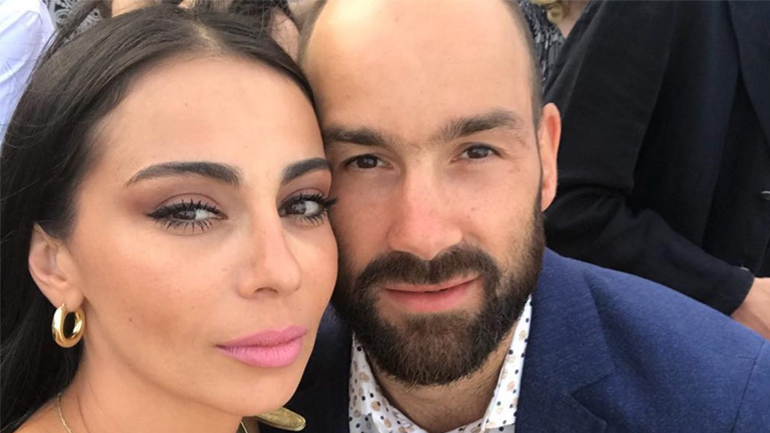 Η Ολυμπία Χοψονίδου ανακοινώνει την 6η εγκυμοσύνη της στον Βασίλη Σπανούλη και τον τρελαίνει