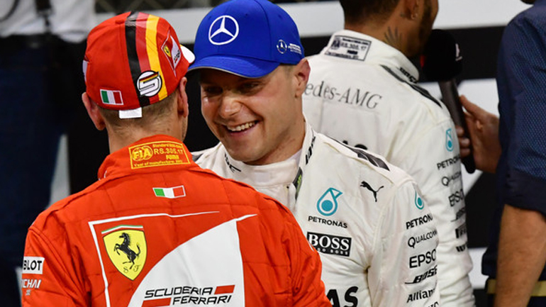 O Vettel πήγε για αυτόγραφο στη Mercedes!