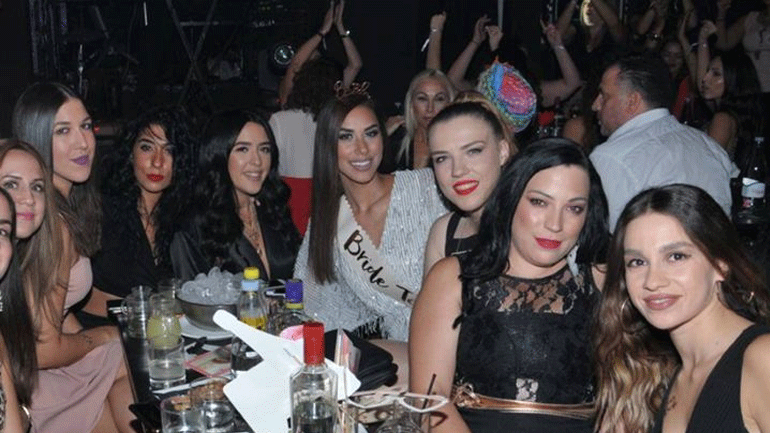 Πωλίνα Φιλίππου: Η σύντροφος του Τριαντάφυλλου Παντελίδη έκανε bachelorette στον Πανταζή!