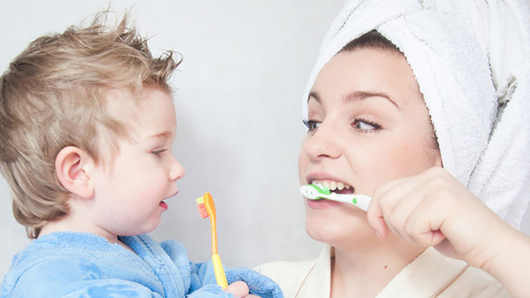 Συμβουλές για να έχουν πάντα τα παιδιά σας καθαρά δόντια