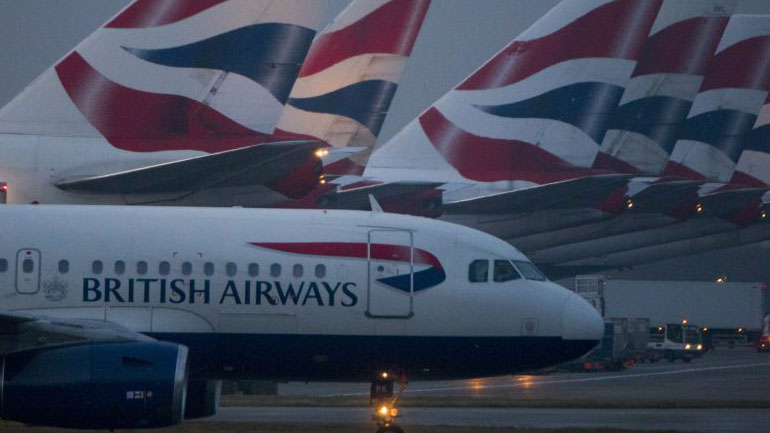 Διαδηλωτής ανέβηκε σε αεροπλάνο στο Λονδίνο