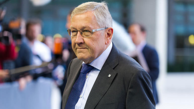 Ρέγκλινγκ: Η διαδικασία μείωσης των μη εξυπηρετούμενων δανείων στην Ελλάδα πρέπει να προχωρήσει γρήγορα