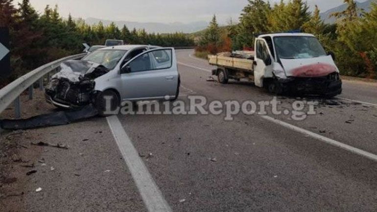 Λαμία: Τροχαίο με τρεις τραυματίες
