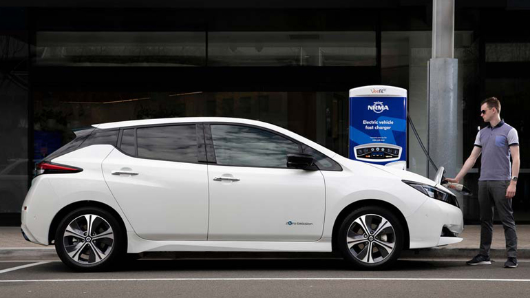 Με ένα άγγιγμα στο smartphone βρίσκεις όλους τους σταθμούς φόρτισης