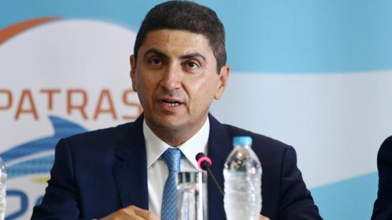 Συγχαρητήρια Αυγενάκη στον Τσιτσιπά για τη θριαμβευτική νίκη-πρόκριση επί του Τζόκοβιτς