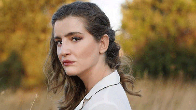 Μαρία Κίτσου: Το «ευχαριστώ» της ηθοποιού για την αγάπη του κόσμου για τις «Άγριες Μέλισσες»