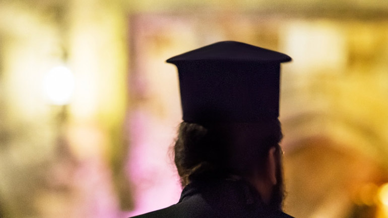 Κέρκυρα: Σε διαθεσιμότητα ο ιερέας που κατηγορείται ότι ασελγούσε σε ανήλικη