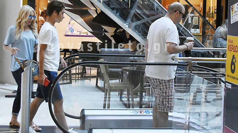 Shopping στα βόρεια προάστια για την οικογένεια Σεφερλή