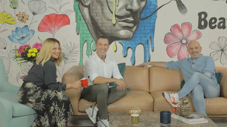 Ο Νίκος Μουτσινάς εξομολογείται: «Πριν από τρία χρόνια “έφυγε” η μητέρα μου και για έναν χρόνο…»