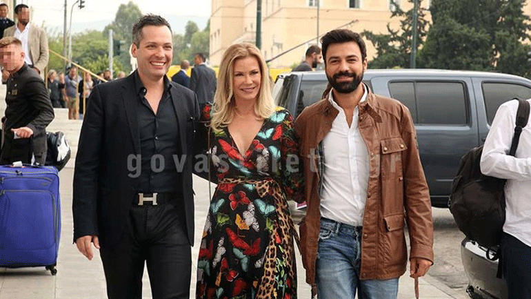 Στην Ελλάδα μαζί με τον νεότερο σύντροφό της η «Μπρουκ» της «Τόλμης και Γοητείας»