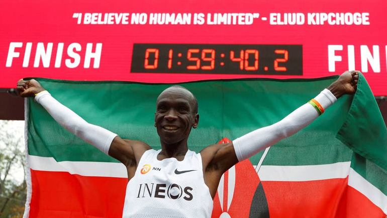 Έγραψε ιστορία ο Κιπτσόγκε – Έτρεξε τον μαραθώνιο σε λιγότερο από δύο ώρες!