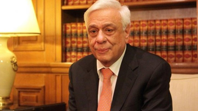 Συνεχάρη τον Πετρούνια ο Προκόπης Παυλόπουλος