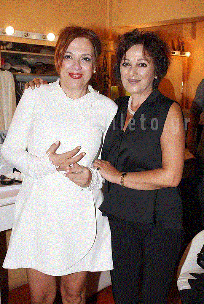 Η Ελένη Ράντου με την αδελφή της