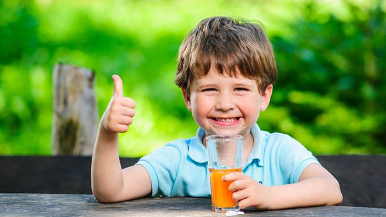 Χυμοί πλούσιοι σε βιταμίνες για παιδιά
