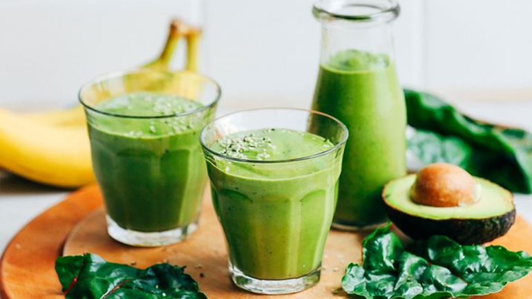 Fat burning green smoothie με ελάχιστες θερμίδες!