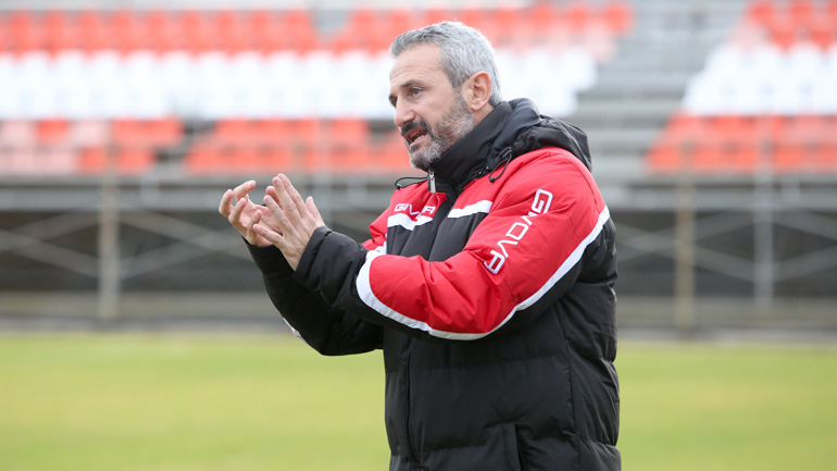 Στον πάγκο της Παναχαϊκής ο Μπαξεβάνος