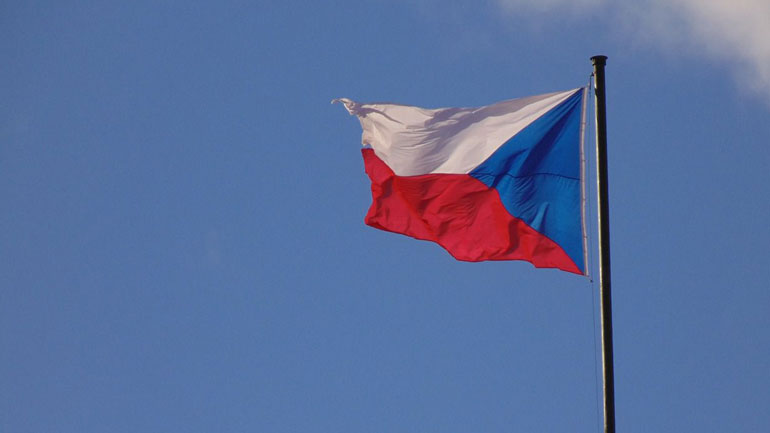 Αναστολή πωλήσεων όπλων στην Τουρκία και από την Τσεχία