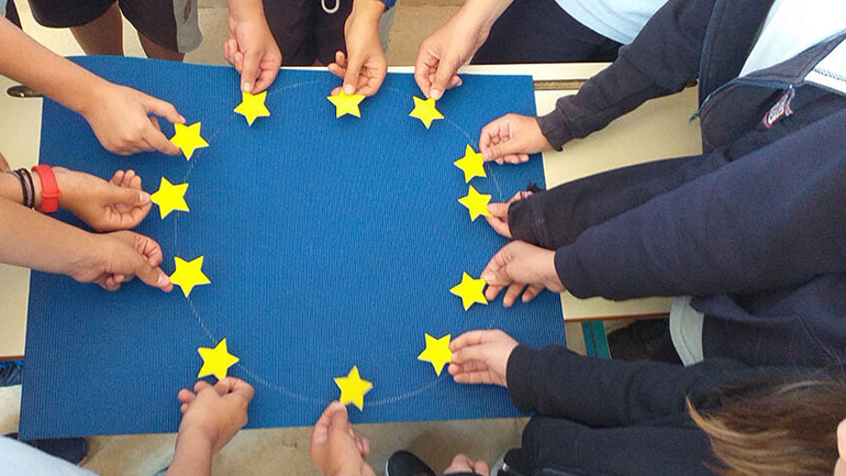 Η Ε.Ε παραδέχεται την αδυναμία της να σταματήσει την τουρκική επίθεση στη Συρία