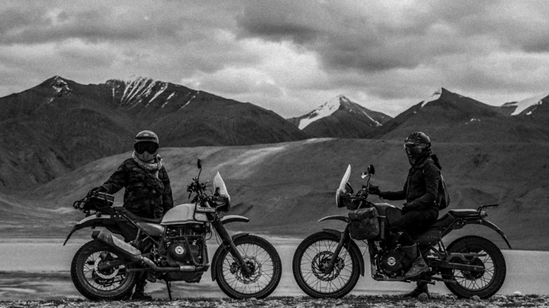 Στα Ιμαλάια καβάλα σε ένα… Himalayan!