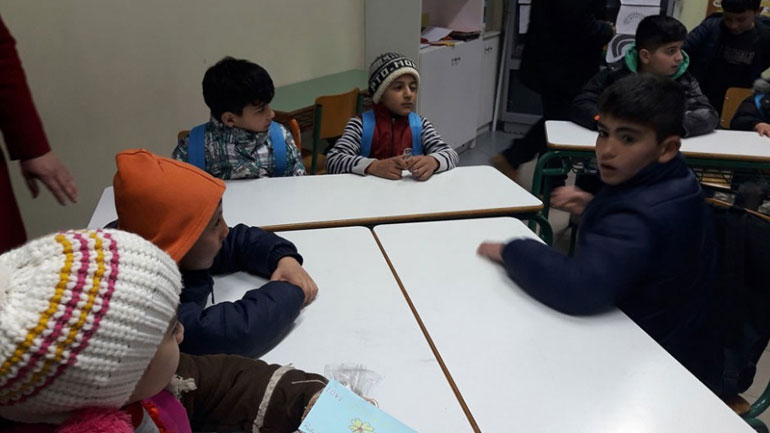 Θεσσαλονίκη: Ξεκινούν μαθήματα ελληνικών και περσικών σε πρόσφυγες