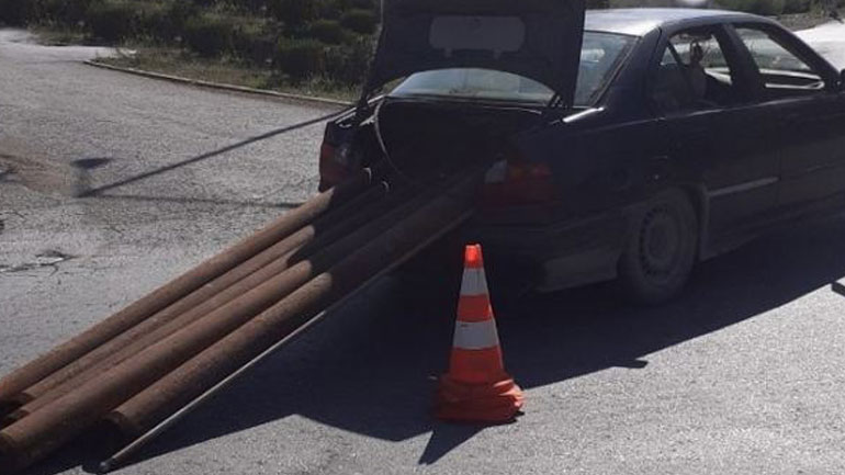 Καταδίωξη και σύλληψη δύο νεαρών για κλοπή και ναρκωτικά κοντά στη Θήβα