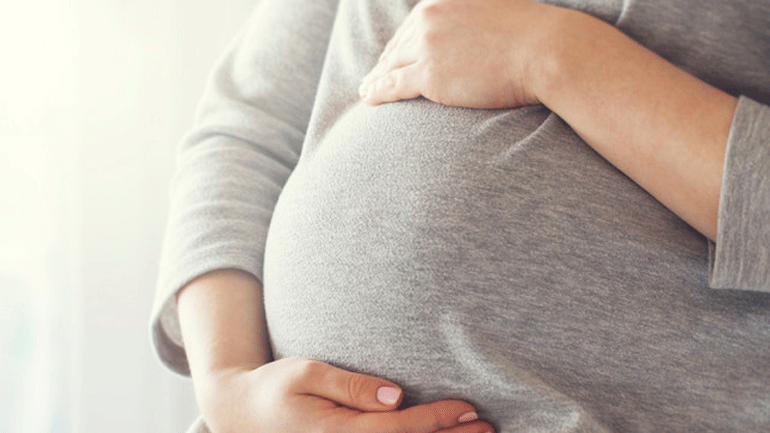 Έρευνα: Η ατμοσφαιρική ρύπανση αυξάνει τον κίνδυνο αποβολής