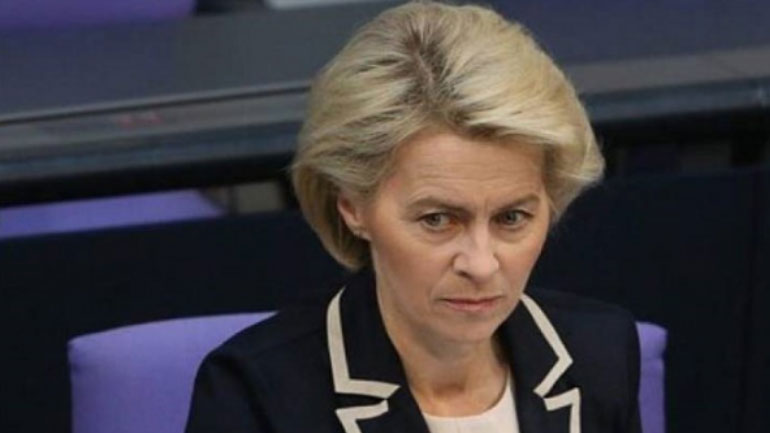 Έναν μήνα αργότερα θα αναλάβει καθήκοντα η νέα Ευρωπαϊκή Επιτροπή υπό την ηγεσία της Ούρσουλα φον ντερ Λάιεν