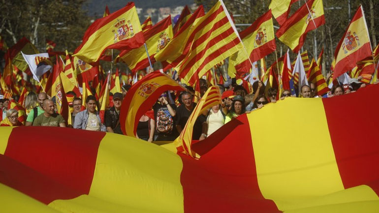 Τρίτο κόμμα το ακροδεξιό Vox σύμφωνα με τις δημοσκοπήσεις στην Ισπανία