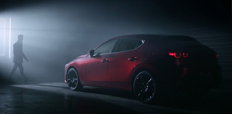 Εντυπωσιάζει με το εμπνευσμένο design και τις καμπύλες του