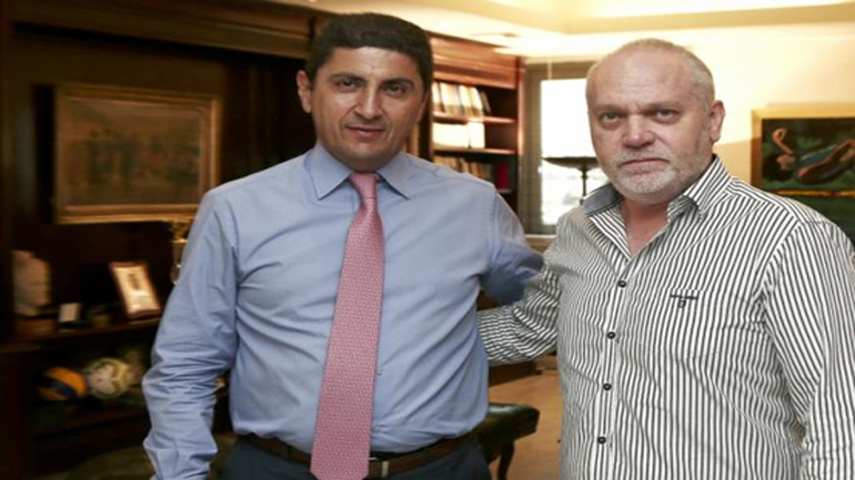 – Από πότε βγαίνουν οι Κουντούρηδες παγανιά; – Από τότε που γίνονται υφυπουργοί Αθλητισμού οι Αυγενάκηδες.