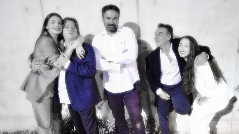 Οι «Χωρίς Aνάσα» στο Γυάλινο Μουσικό Θέατρο