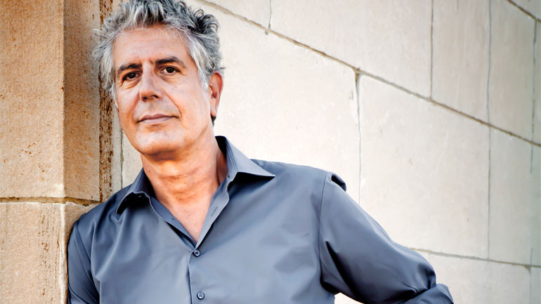 Ο Άντονι Μπουρντέν βοήθησε να δημοσιευτούν οι αποκαλύψεις για τον Χάρβεϊ Γουάινστιν